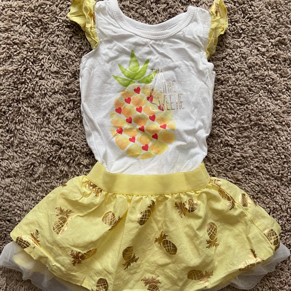 made with love by PLACE Yellow 2 Piece I’m a Little Sweetie Pineapple Set
